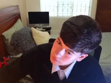 ululante – webcam model profile photo Image 5