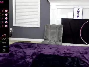 pinkadele – webcam model profile photo Image 3