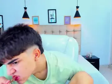 playussoftly – webcam model profile photo Image 2