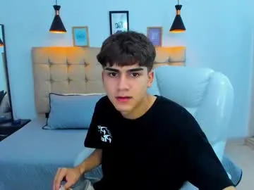 playussoftly – webcam model profile photo Image 4