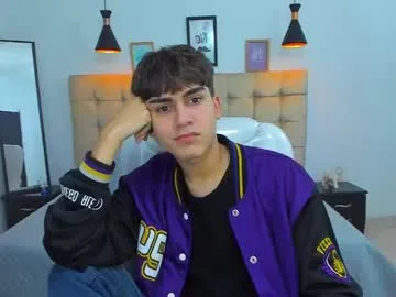 playussoftly – webcam model profile photo Image 5