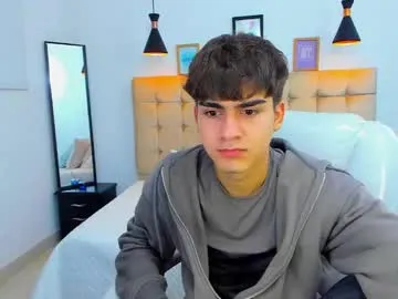 playussoftly – webcam model profile photo Image 8