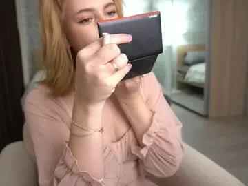 4444ngel – webcam model profile photo Image 14