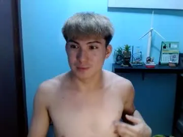 ur_jayqutee's Thumb Image