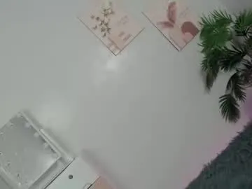 pacho_stormie – webcam model profile photo Image 11