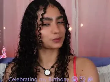 TeffyLaRose – webcam model profile photo Image 17