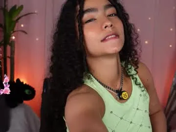 TeffyLaRose – webcam model profile photo Image 3