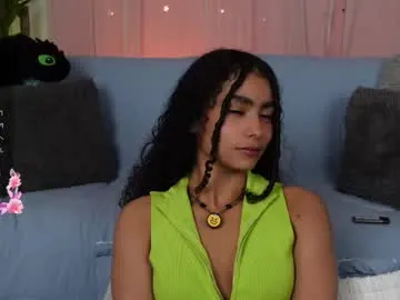 TeffyLaRose – webcam model profile photo Image 4