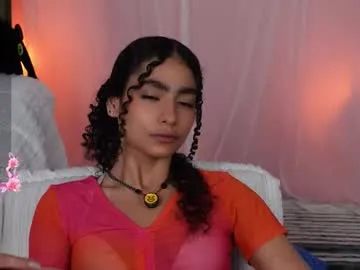 TeffyLaRose – webcam model profile photo Image 6