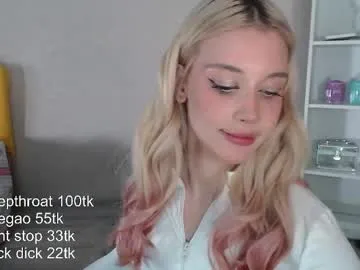 vickyfuckingdoll Image 9