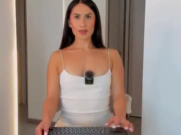 GigiDaven – webcam model profile photo Image 14