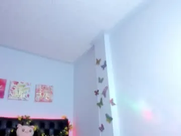 victorialarson2 Image 2