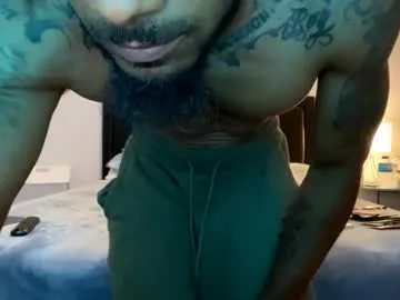 pizza_biceps – webcam model profile photo Image 8