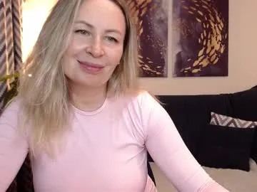 pinkypuppa – webcam model profile photo Image 6