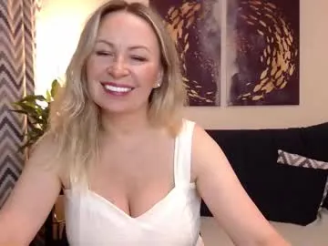 pinkypuppa – webcam model profile photo Image 8