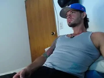 pizza_biceps – webcam model profile photo Image 12