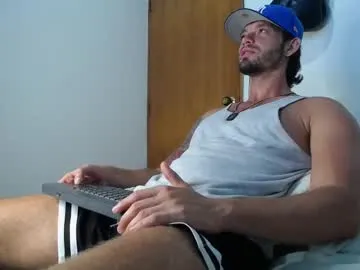 pizza_biceps – webcam model profile photo Image 5