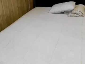 AlisonHale – webcam model profile photo Image 11