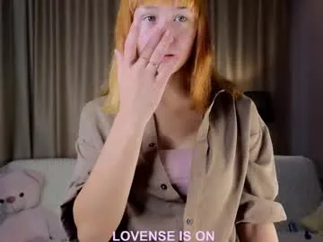 BelleWinter – webcam model profile photo Image 10