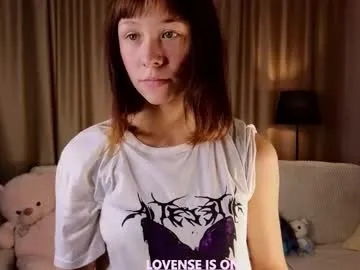 BelleWinter – webcam model profile photo Image 9