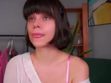 GigiDaven – webcam model profile photo Image 14