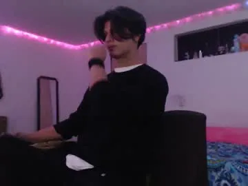 your_dolls – webcam model profile photo Image 10