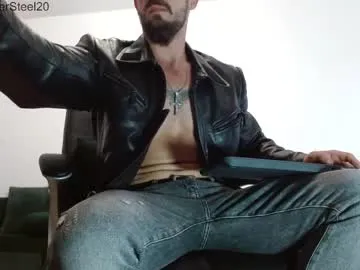 ululante – webcam model profile photo Image 9