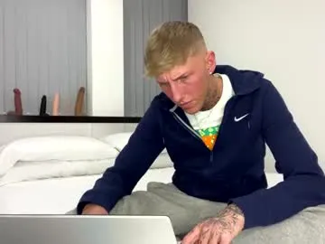 your_dolls – webcam model profile photo Image 2