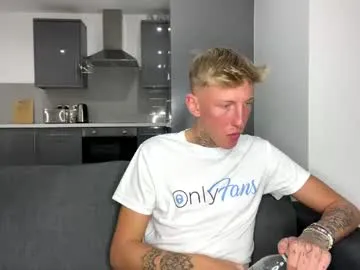 your_dolls – webcam model profile photo Image 3