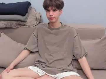 pinkadele – webcam model profile photo Image 3