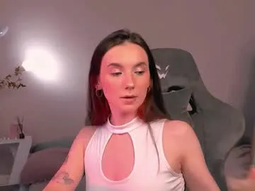 ChloeNova – webcam model profile photo Image 11