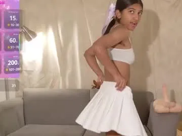 yuliethpetite Image 15