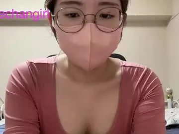 LauraRiccoo – webcam model profile photo Image 15