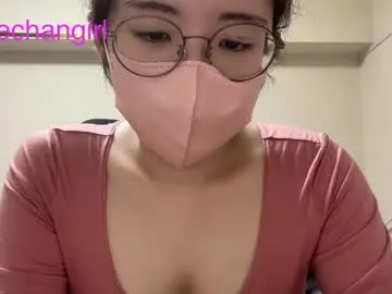 LauraRiccoo – webcam model profile photo Image 5