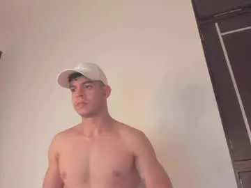 garret_alvin_ – webcam model profile photo Image 17