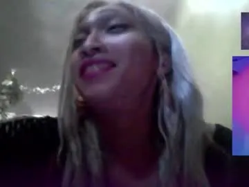 _your_fenka_ – webcam model profile photo Image 2