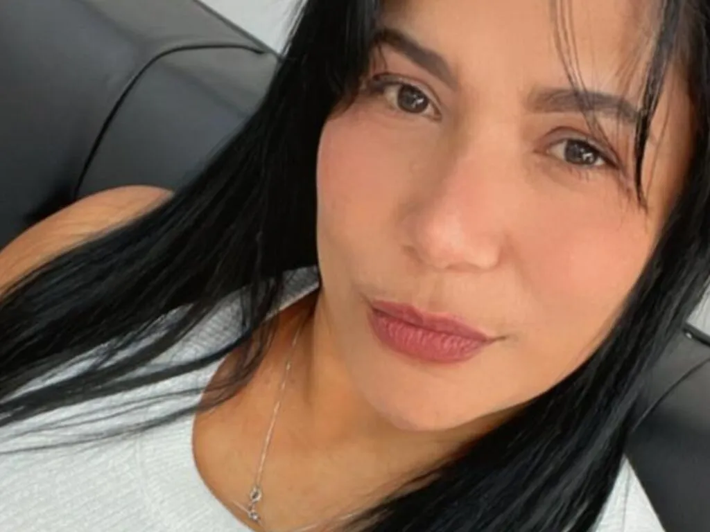 HillaryRouss – webcam model profile photo
