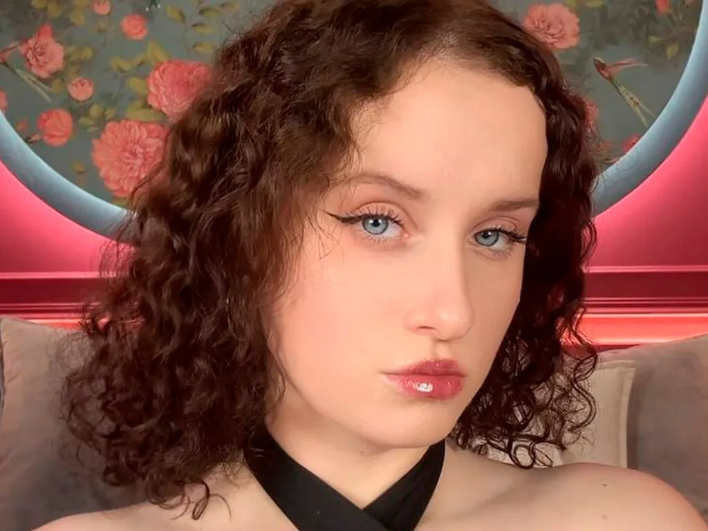 LexyMoral – webcam model profile photo