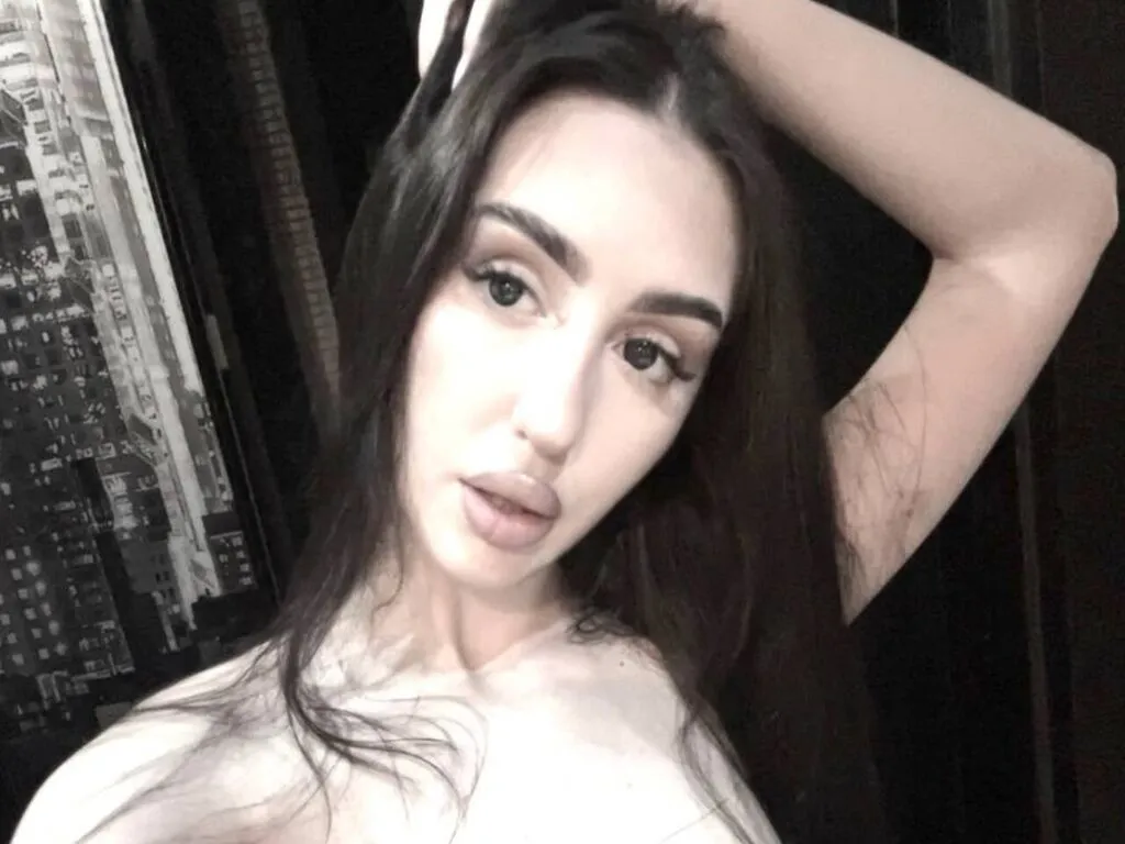 LisaFoxie – webcam model profile photo