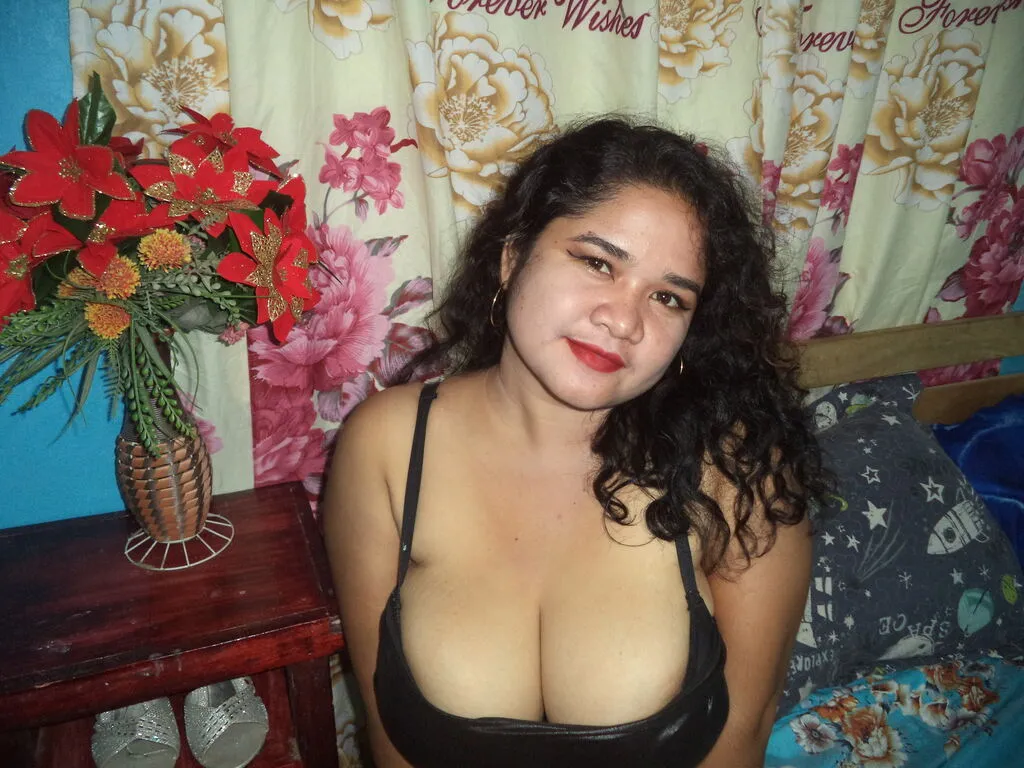 MiahAmore – webcam model profile photo